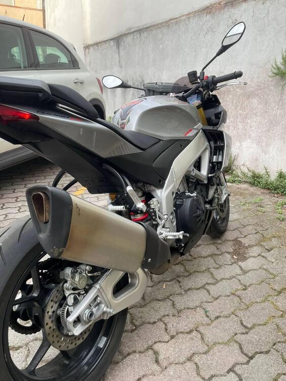 Aprilia Tuono V4 (2021 - 24) (4)