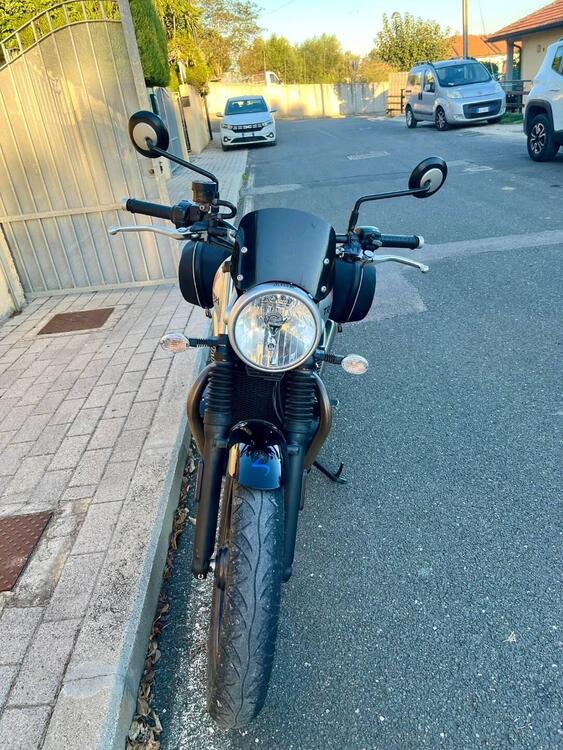 Triumph Street Twin 900 (2016) (3)