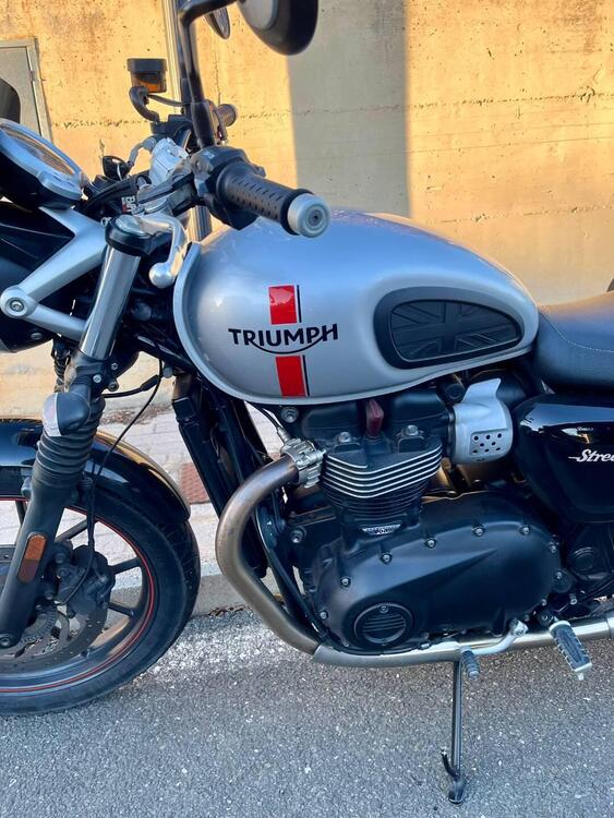 Triumph Street Twin 900 (2016) (5)