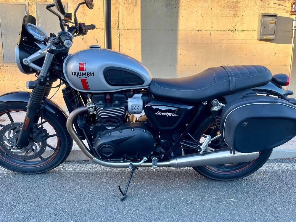 Triumph Street Twin 900 (2016)