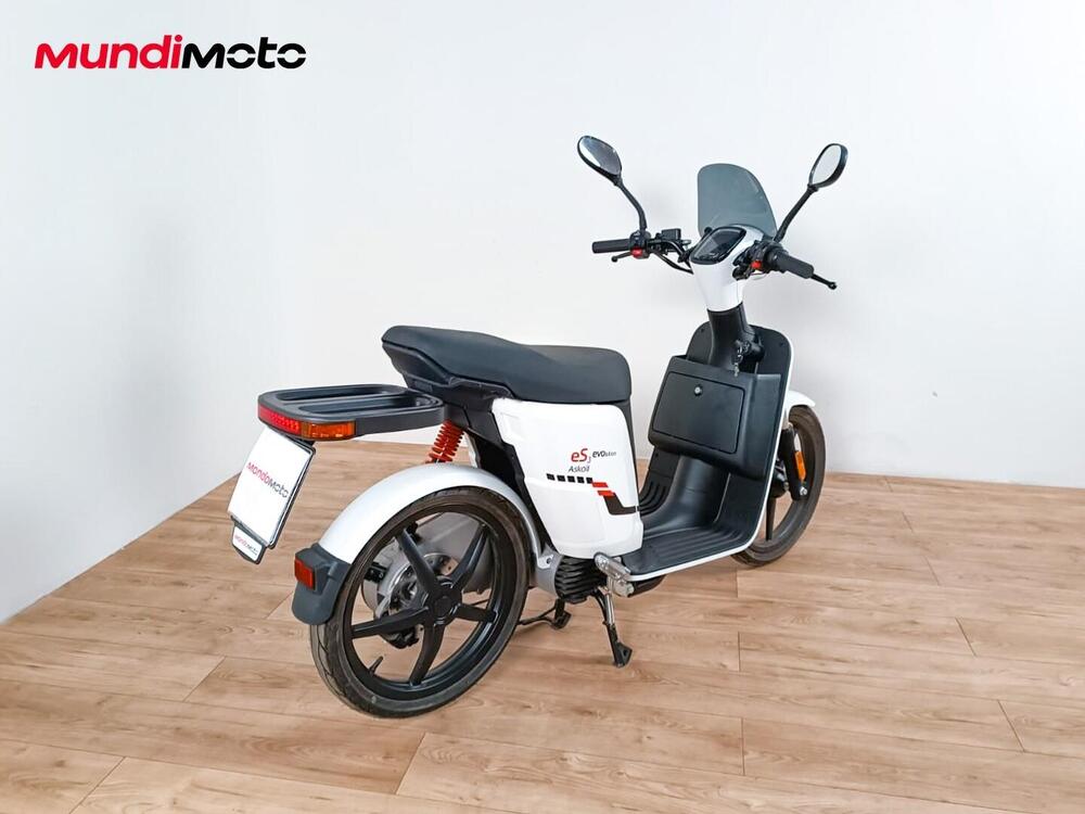 Askoll eS3 Evo 2.8 (2019 - 25) (3)