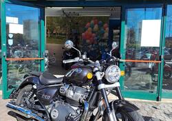 Royal Enfield Super Meteor 650 (2023 - 25) usata