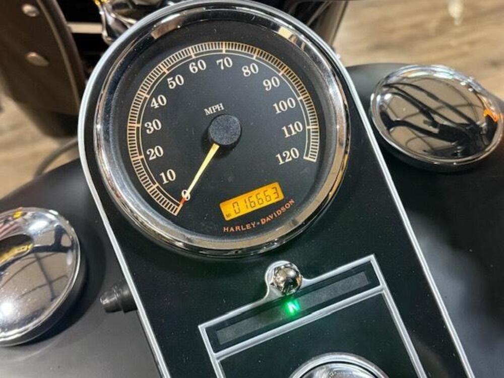 Harley-Davidson 1584 Fat Boy (2008 - 10) - FLSTF (4)