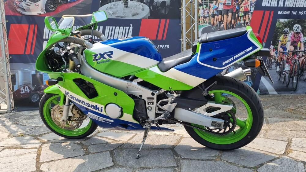 Kawasaki ZXR 400 H2 (2)