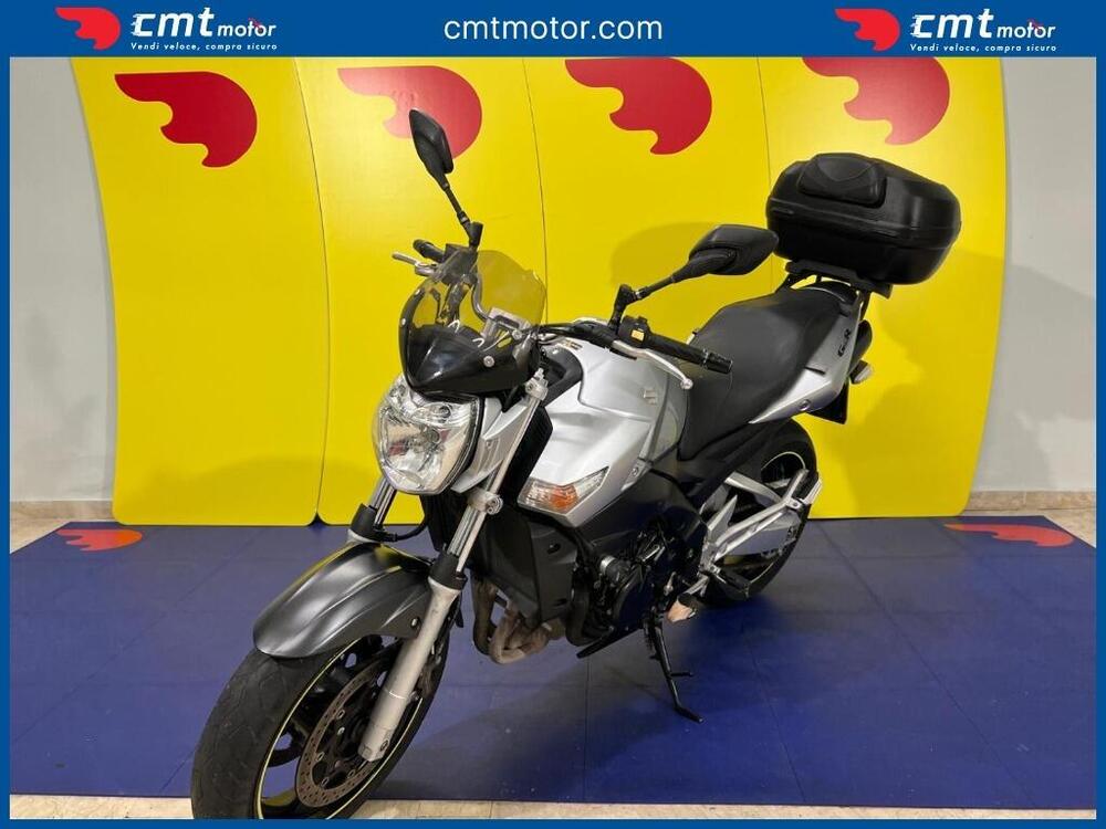 Suzuki GSR 600 (2006 - 11) (3)