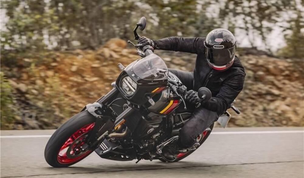 Suzuki GSX-8TT (2025) (4)