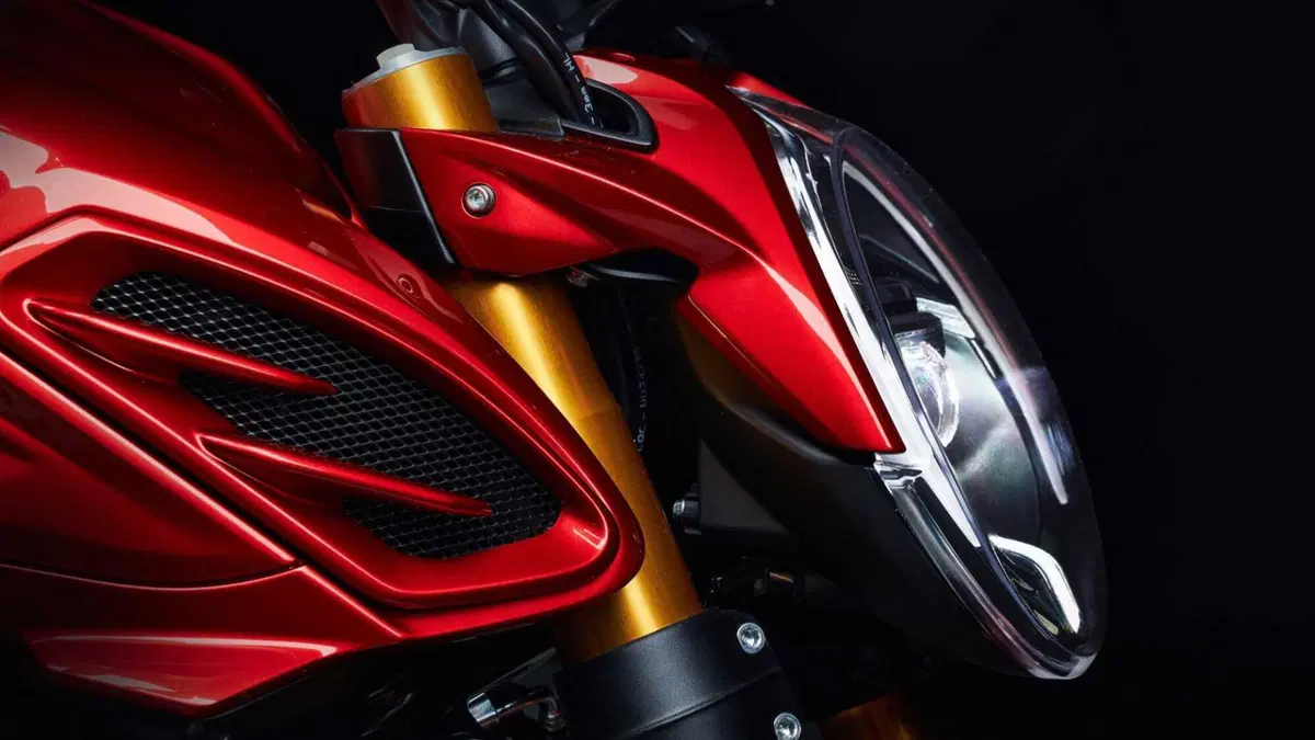 MV Agusta Brutale 931 Brutale 931 Serie Oro (2026) (14)