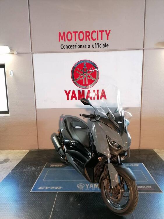 Yamaha X-Max 300 Tech Max (2021 - 24) (2)