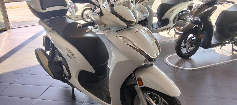 Honda SH 350 (2021 - 24) (3)