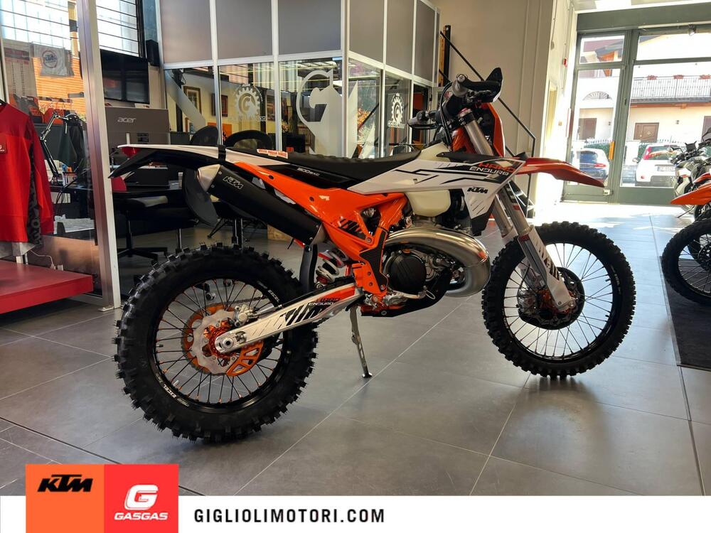KTM 300 EXC Hardenduro (2026) (3)