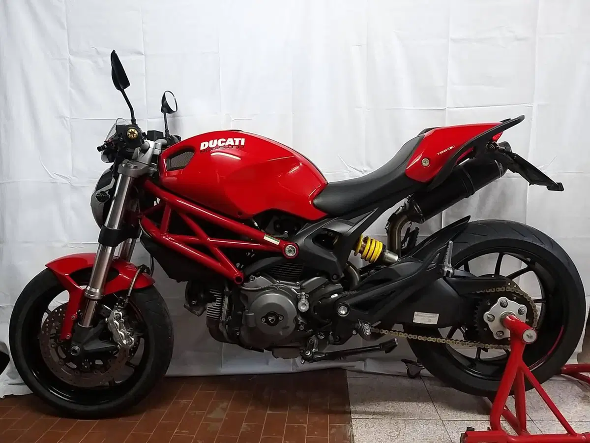 Ducati Monster 796 ABS (2010 - 14) (3)