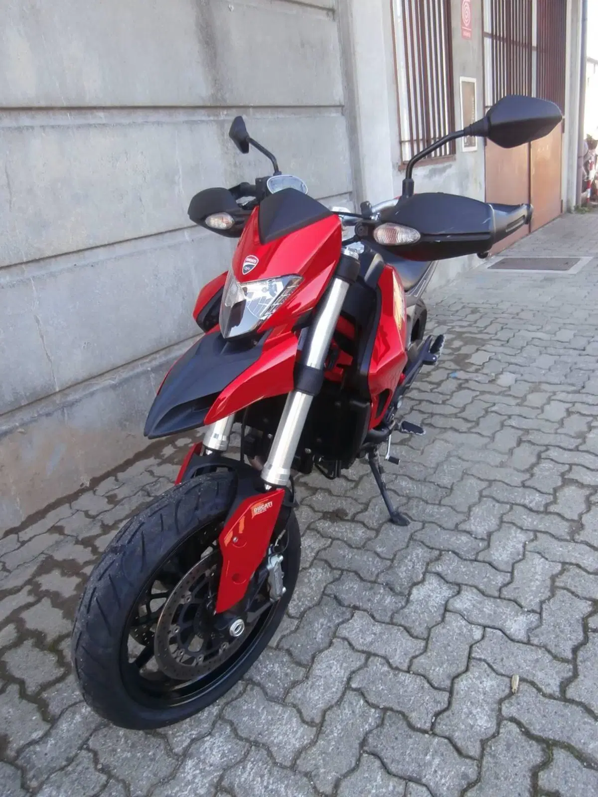 Ducati Hyperstrada 821 (2013 - 15) (6)