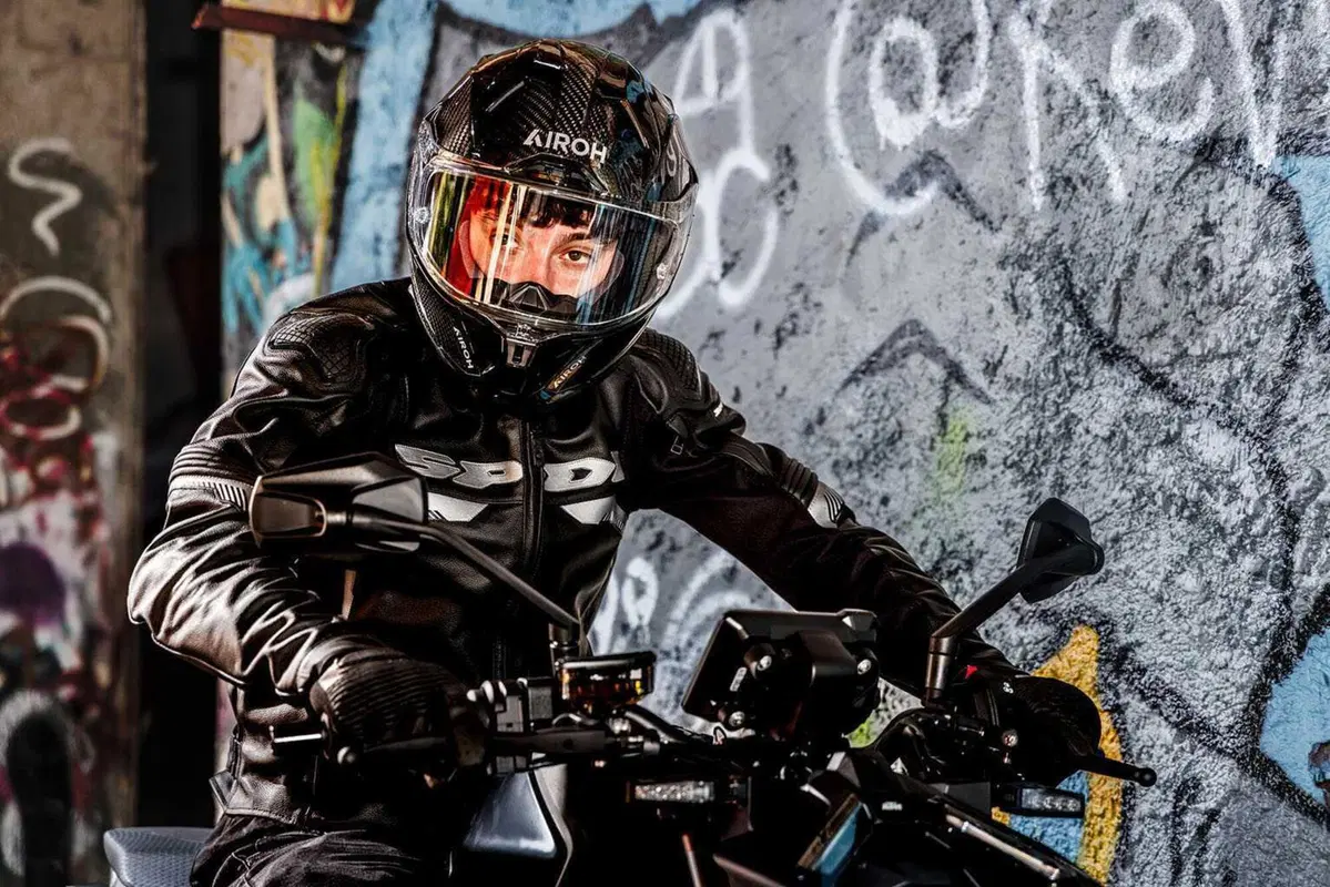 AIROH a EICMA 2025 con due nuovi caschi (2)