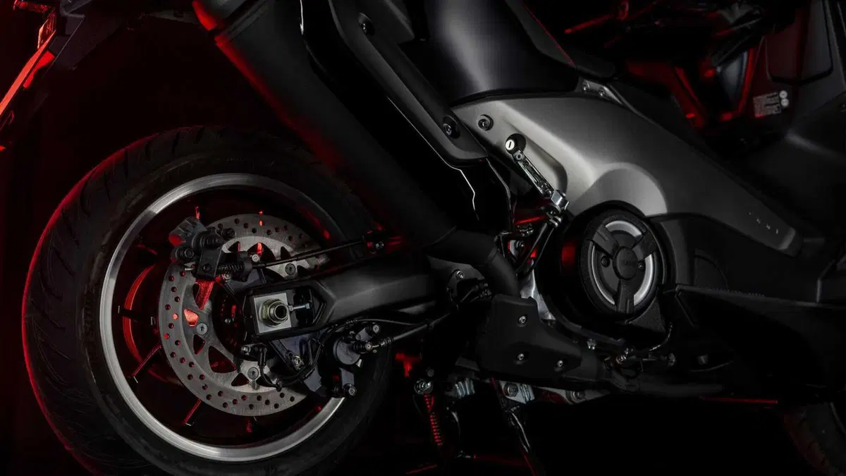 Yamaha T-Max 560 T-Max 560 25th Anniversary (2026) (9)