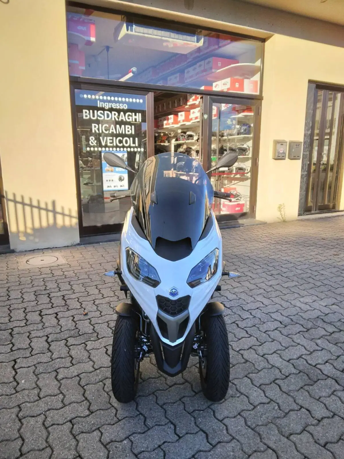 Piaggio MP3 310 (2025 - 26) (3)