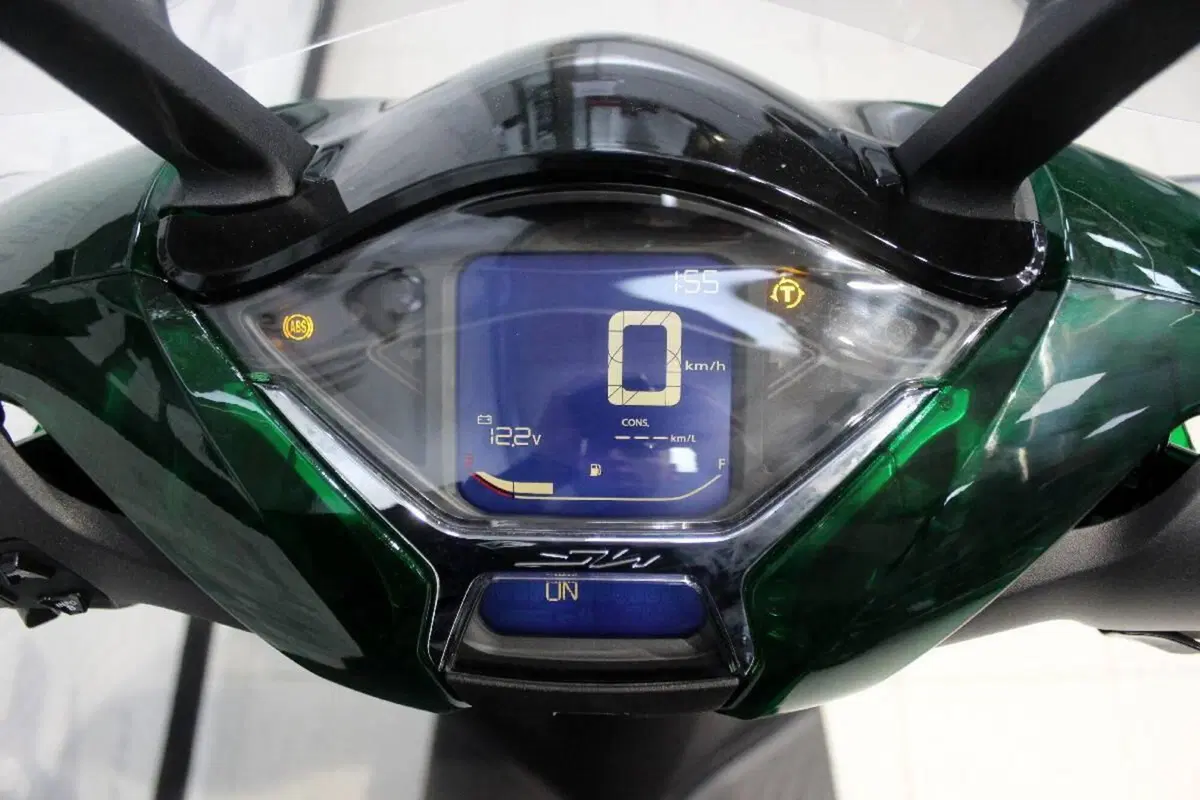 Honda SH 150i Vetro (2024 - 25) (6)