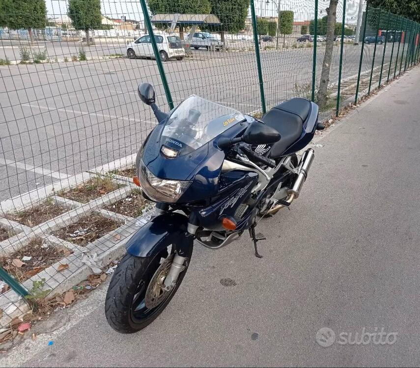 Honda VTR 1000 F Firestorm (2001 - 07) (5)