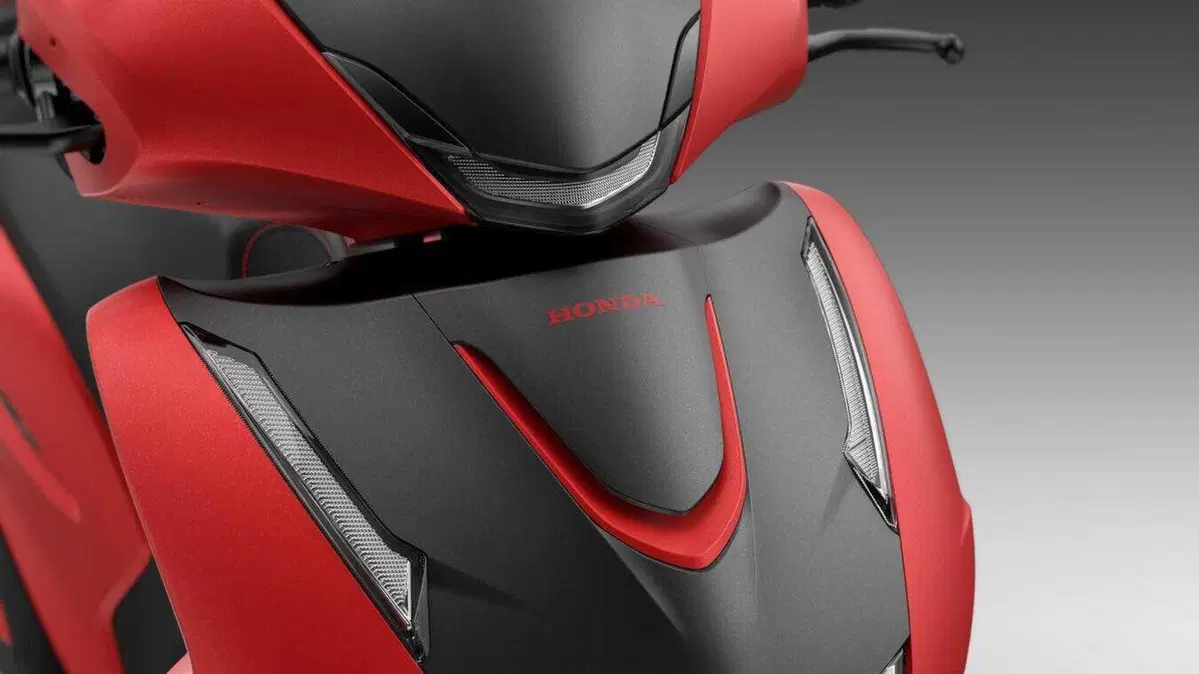 Honda porta a EICMA 2025 i nuovi SH 125 e 150 (3)