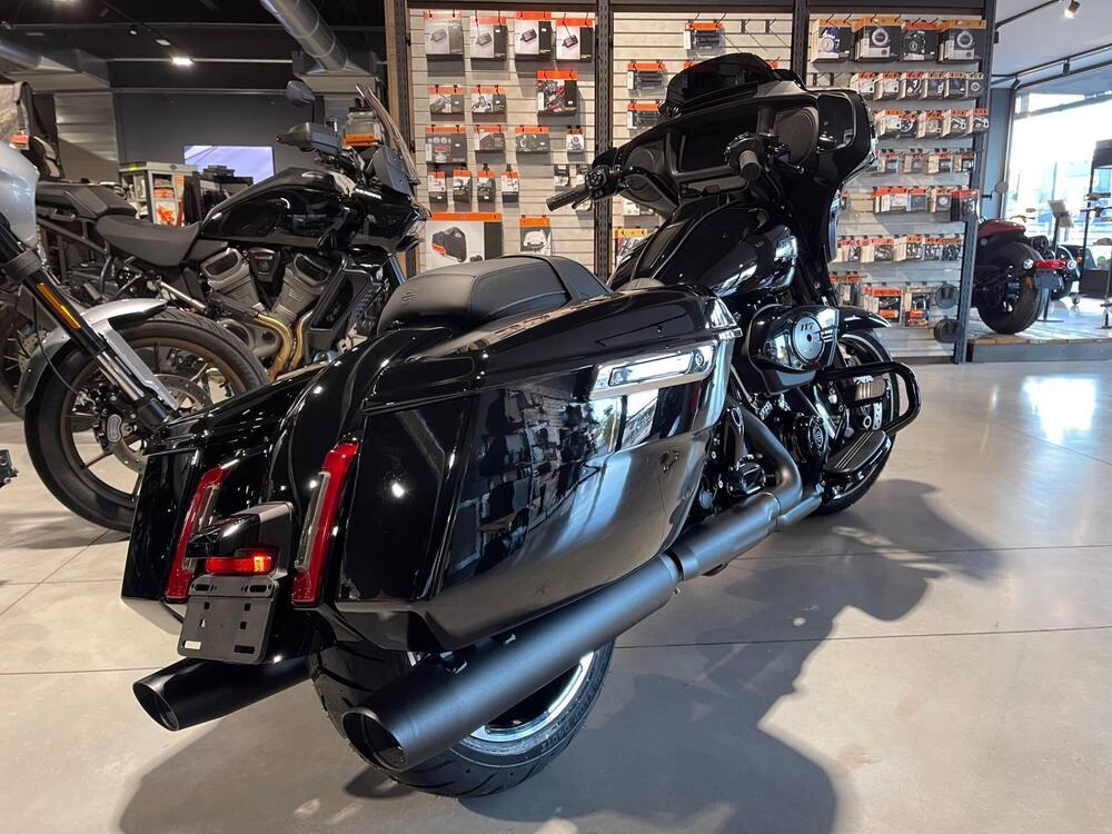 Harley-Davidson Street Glide (2024 - 25) (3)