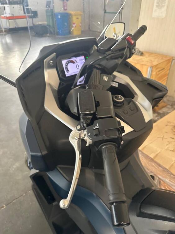 Honda Forza 750 DCT Urban (2021 - 24) (3)