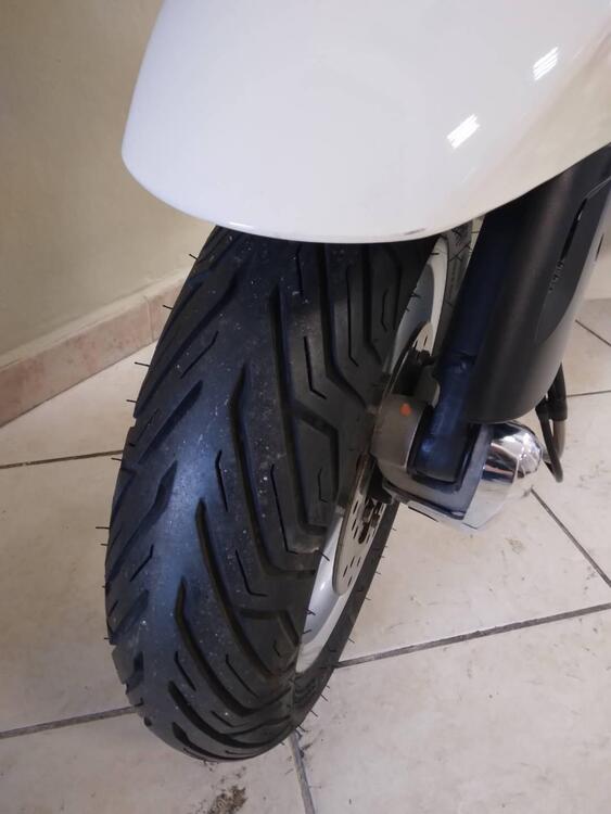 Vespa Primavera 150 3V ie (2014 - 16) (2)