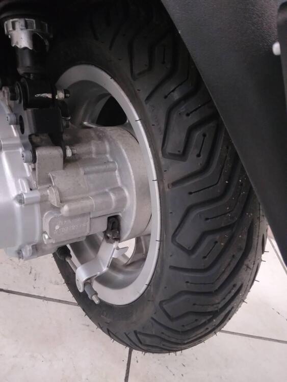 Vespa Primavera 150 3V ie (2014 - 16) (3)