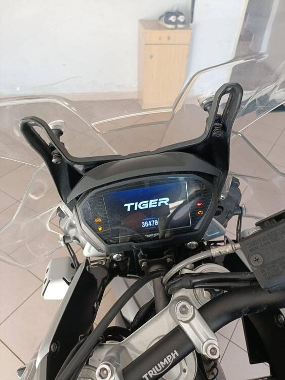 Triumph Tiger 800 XRt (2018 - 20) (3)