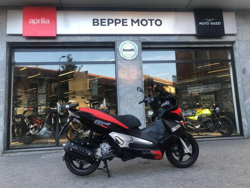 Aprilia SR Max 300 (2011 - 16)