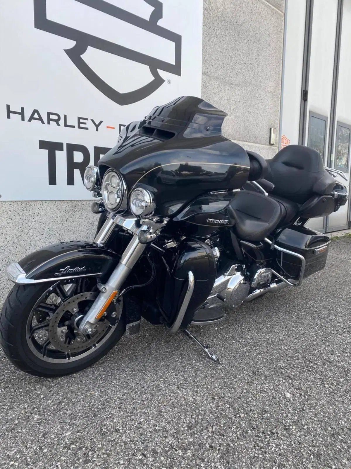 Harley-Davidson 107 Electra Glide Ultra Limited (2017 - 18) - FLHTK (4)