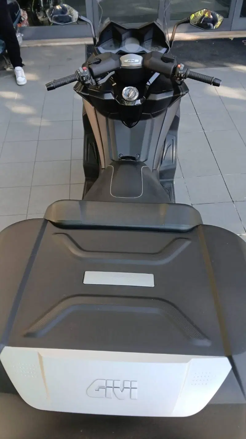 Kymco AK 550 ETS (2021 - 26) (4)