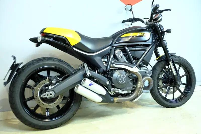Ducati Scrambler 800 Full Throttle (2015 - 16) (6)