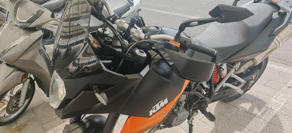 KTM 990 Supermoto R (2009 - 11) (4)