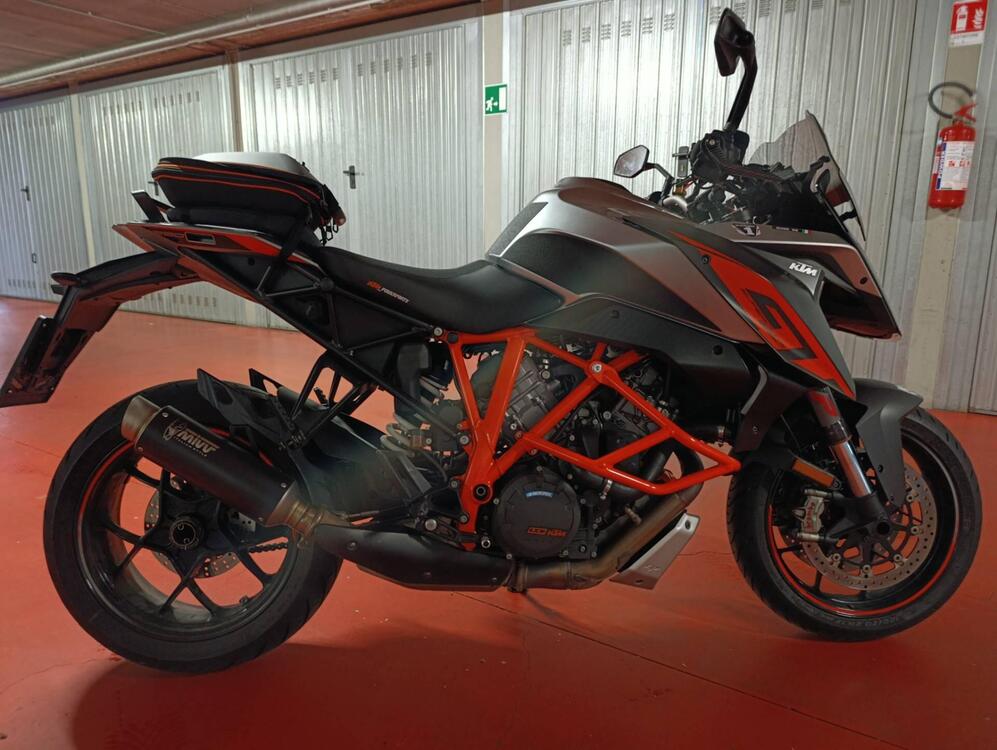 KTM 1290 Super Duke GT ABS (2016 - 18) (2)