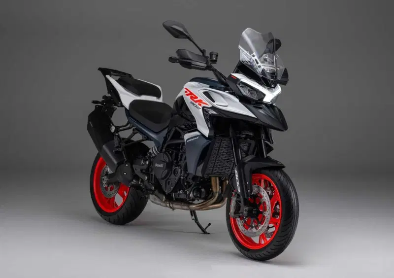 Benelli TRK 902 TRK 902 Stradale (2026) (3)