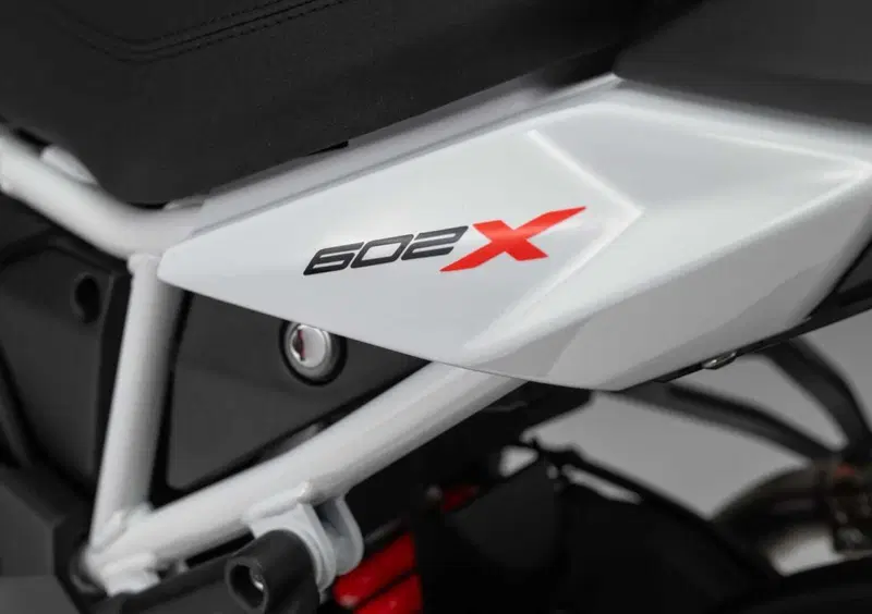 Benelli TRK 602 TRK 602 X (2026) (10)