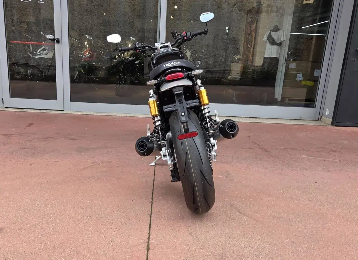 Triumph Speed Twin 1200 RS (2025 - 26) (6)