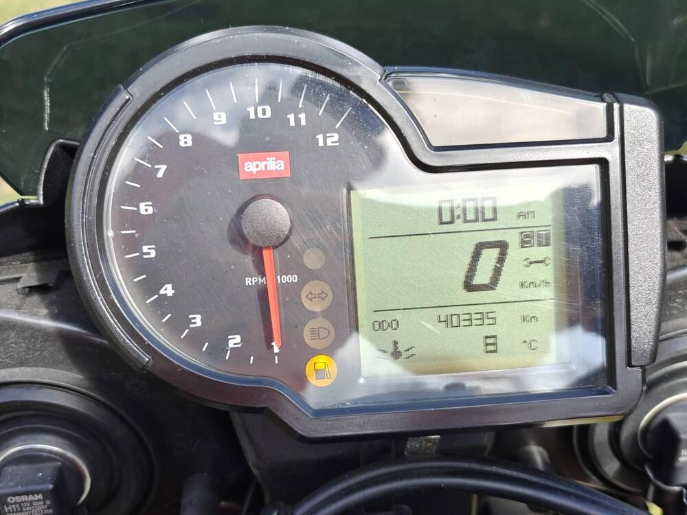 Aprilia Tuono 1000 R Factory (2006 - 11) (4)