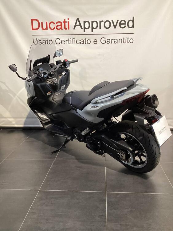 Yamaha T-Max 560 Tech Max (2025) (4)