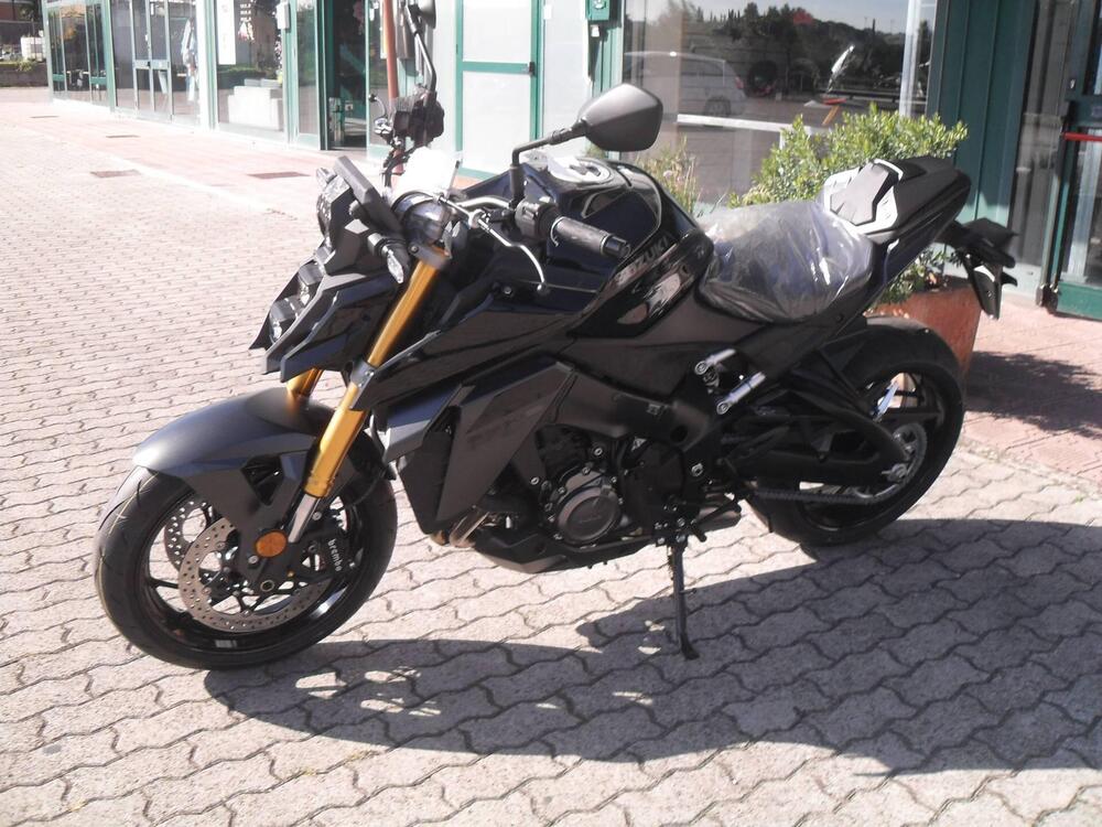 Suzuki GSX-S1000 EVO (2025) (3)