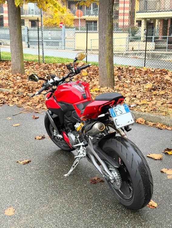 Ducati Streetfighter V2 S (2025)
