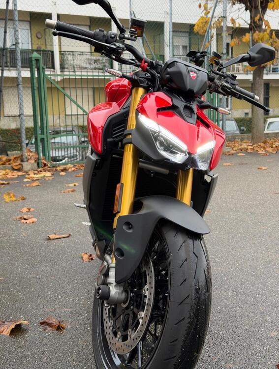 Ducati Streetfighter V2 S (2025) (4)