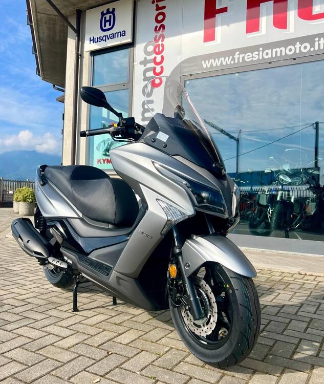 Kymco X-Town 300i ABS (2016 - 20) (3)