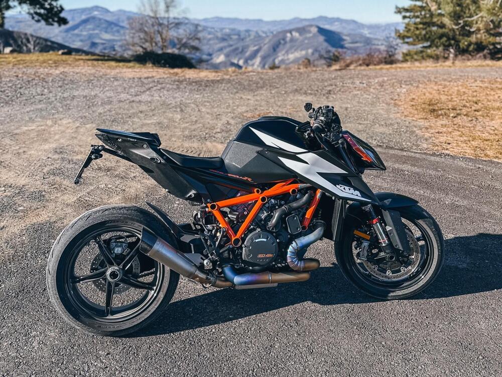 KTM 1290 Super Duke R (2020)