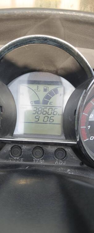 Kymco Downtown 300i (2009 - 17)