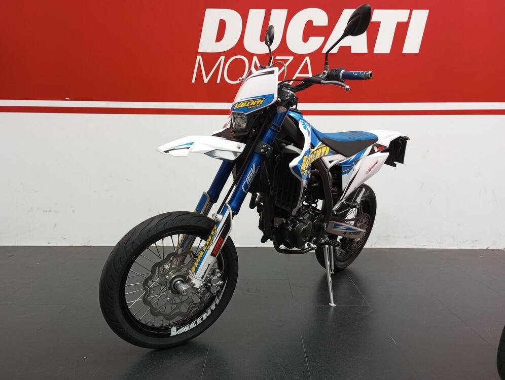 Valenti Racing SM 125 Z (2023 - 25) (4)