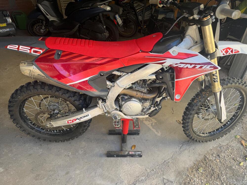 Fantic Motor XXF 250 4T (2025) (3)