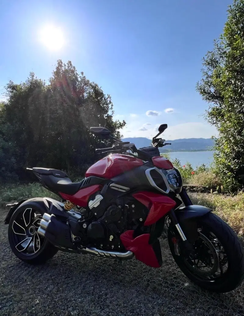 Ducati Diavel V4 (2023 - 26) (8)