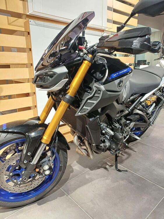 Yamaha MT-09 SP (2018 - 20) (4)
