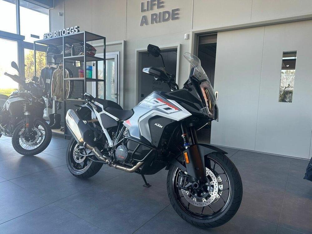 KTM 1290 Super Adventure S (2022 - 25) (2)