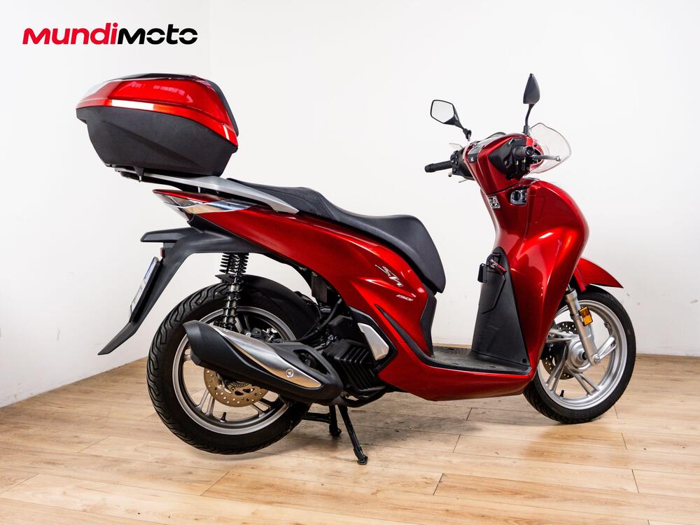 Honda SH 150i (2020 - 23) (3)